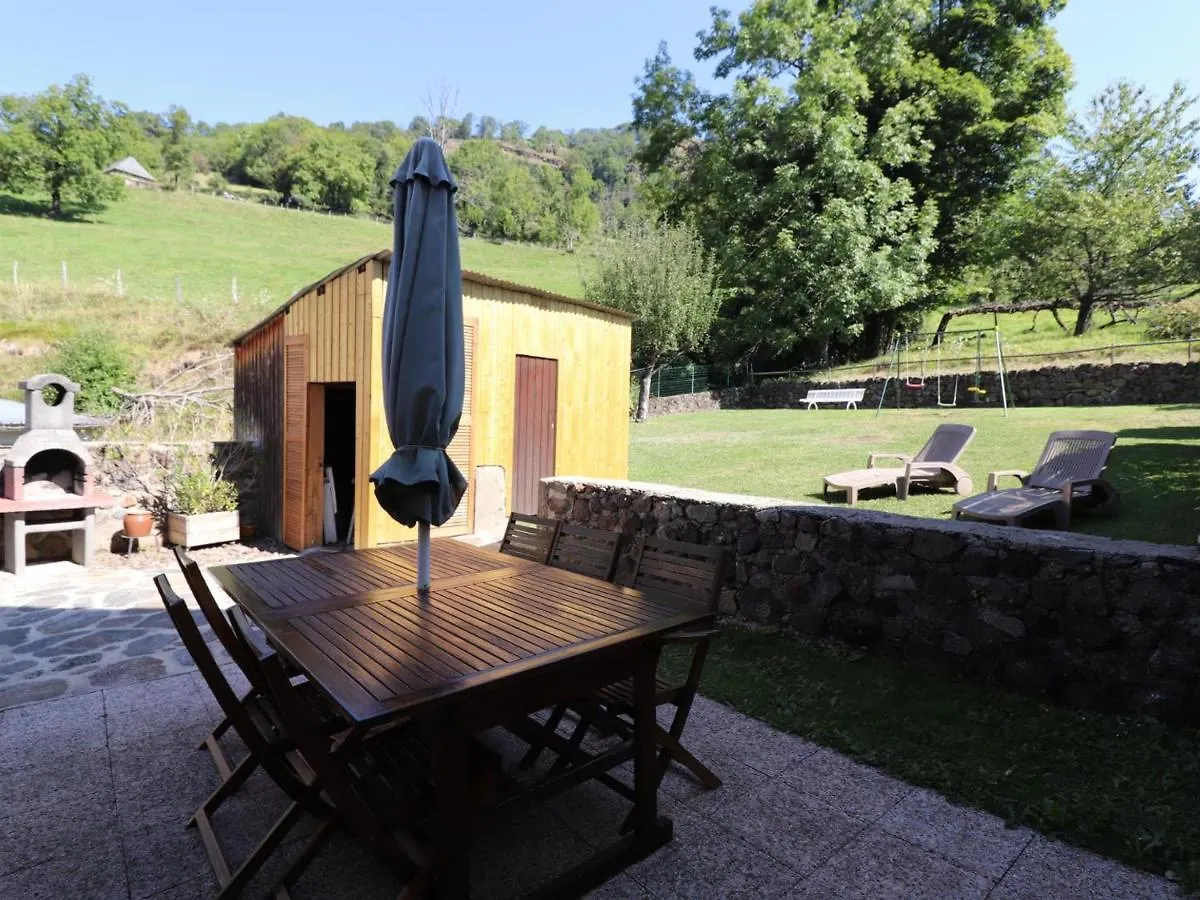 Maison De Charme Avec Jardin, Proche Station Super-Lioran, Ideale Pour Famille Et Activites Nature - Fr-1-742-467 Thiézac